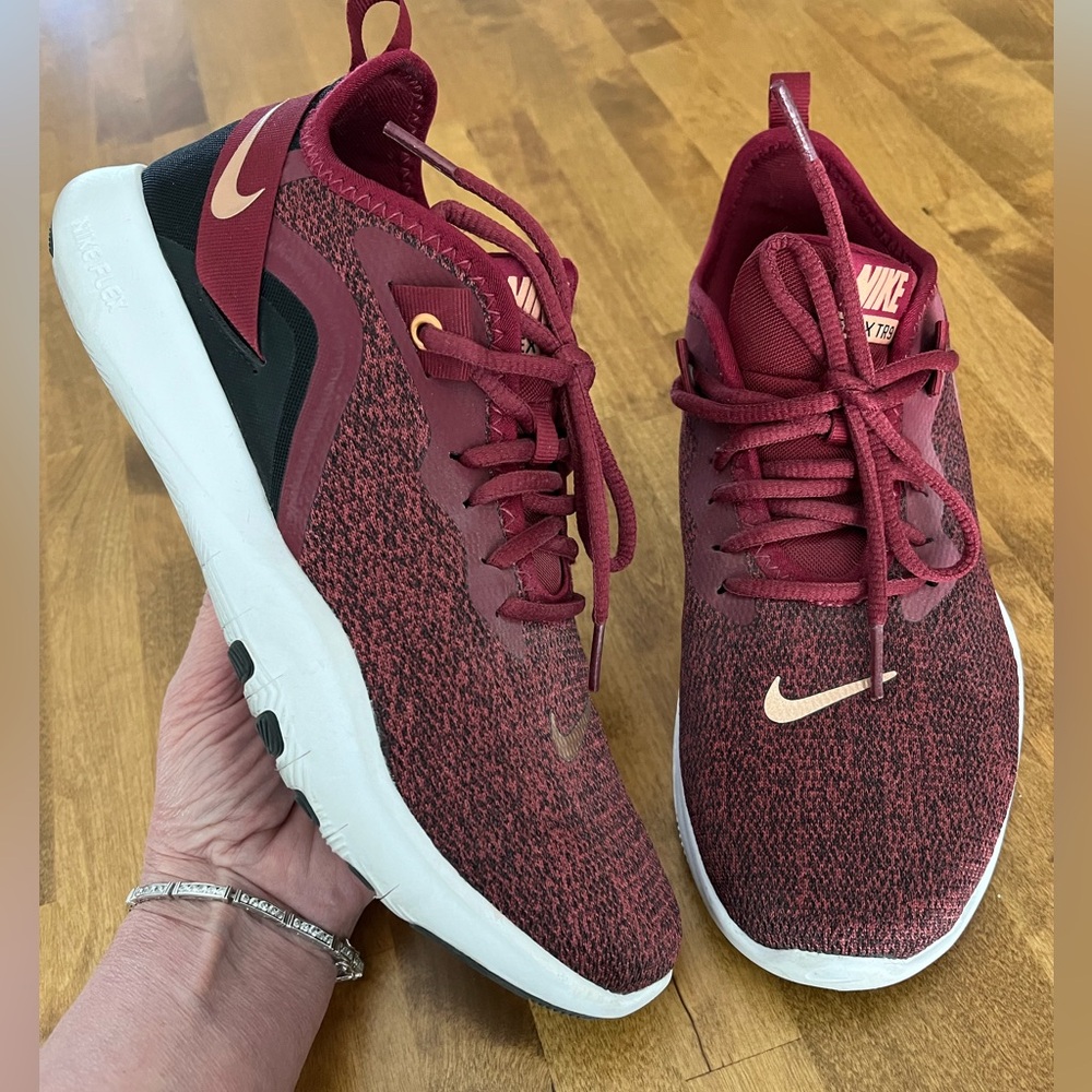 NIKE Women’s Flex Trainer, 7.5